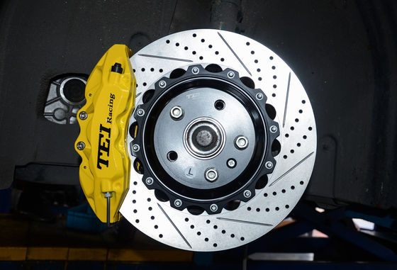 comprar BBK Para Audi A3 instalado Big Brake Kits 6 pistão Calipers com 355 * 32mm rotor 18 polegadas roda P60S Fabricação em linha