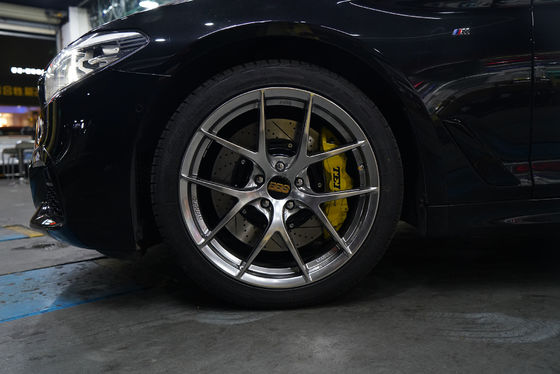 comprar BMW F10 F11 F07 F18 S60 6 Kit de travagem de calibre de pistão forjado 20 polegadas Roda dianteira Fabricação em linha