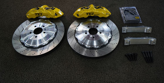 comprar Ford Explore Upgrade BBK Big Brake Kit 6 pinças de pistão para a frente e 4 pinças de pistão para a traseira Fabricação em linha