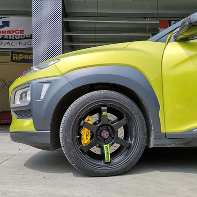 4 Piston Racing Caliper Hyudnai kit de freio grande 330 * 28 MM de alta corrida de disco de carbono e pastilhas de freio para Encino 18 polegadas aro